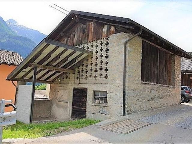 Zweifamilienhaus kaufen in Faido, Tessin