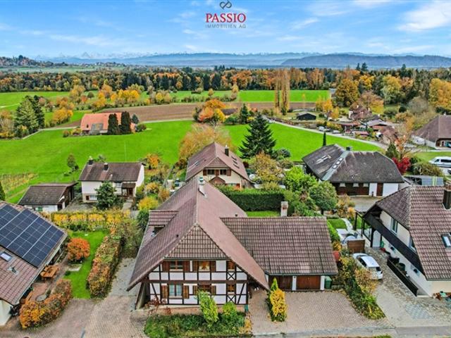 Einfamilienhaus kaufen in Tschugg, Bern