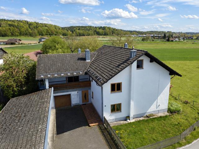 Villa kaufen in Winzer, Bayern