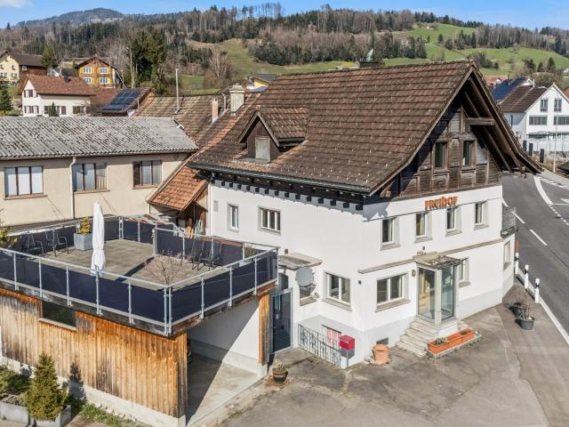 Haus kaufen in Eschenbach (SG), St. Gallen