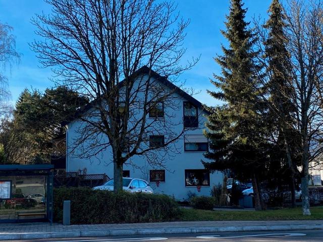 Wohnung kaufen in Rathausplatz, Weissach