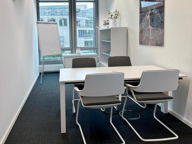 Gewerbe mieten in Karlshöhe, Stuttgart