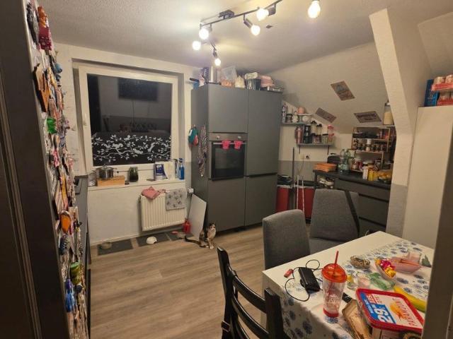 Dachgeschosswohnung mieten in Krefeld, Nordrhein-Westfalen