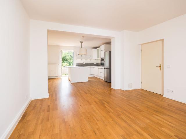 Wohnung kaufen in Moosach, München