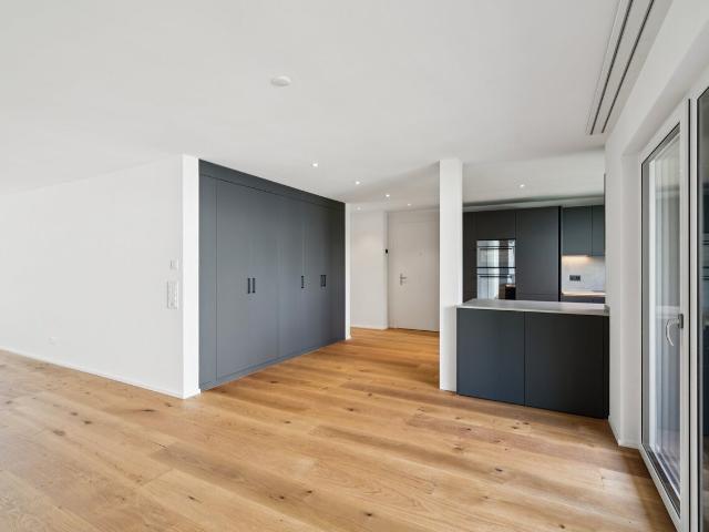 Wohnung kaufen in Opfikon, Zürich