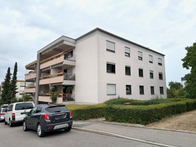 Dachgeschosswohnung kaufen in Schwöllbronn, Öhringen