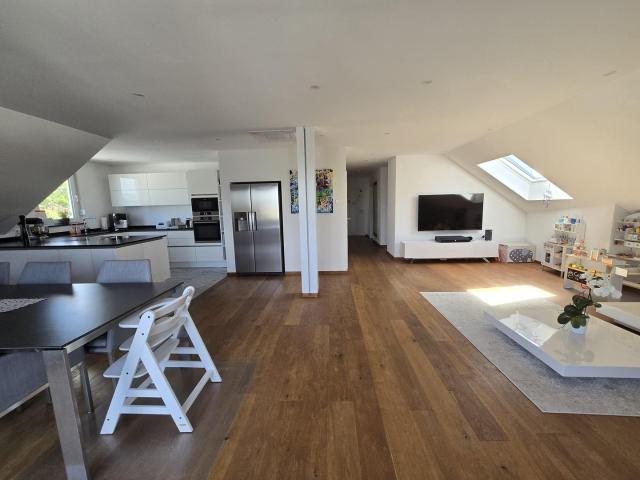 Dachgeschosswohnung kaufen in Leopoldshafen, Eggenstein-Leopoldshafen