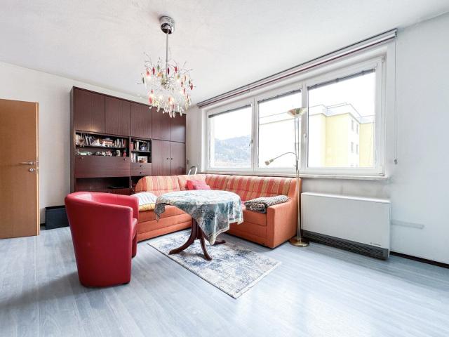 Etagenwohnung kaufen in Oberaich