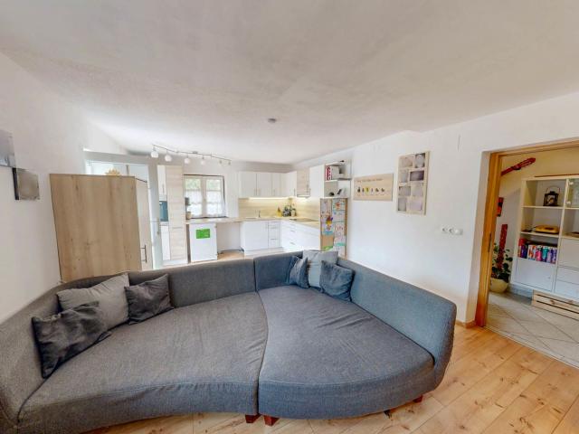 Etagenwohnung kaufen in Mötz