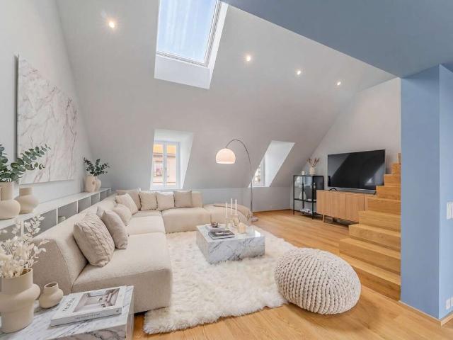 Dachgeschosswohnung kaufen in Altstadt-Lehel, München