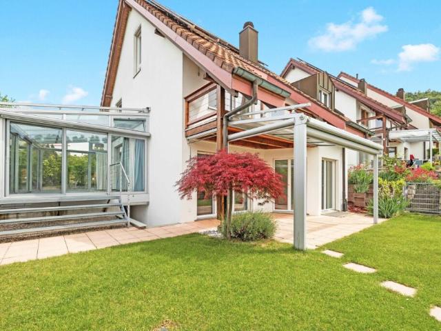 Einfamilienhaus kaufen in Duggingen, Basel-Landschaft