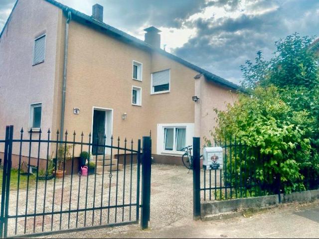 Haus kaufen in Gartnisch, Halle