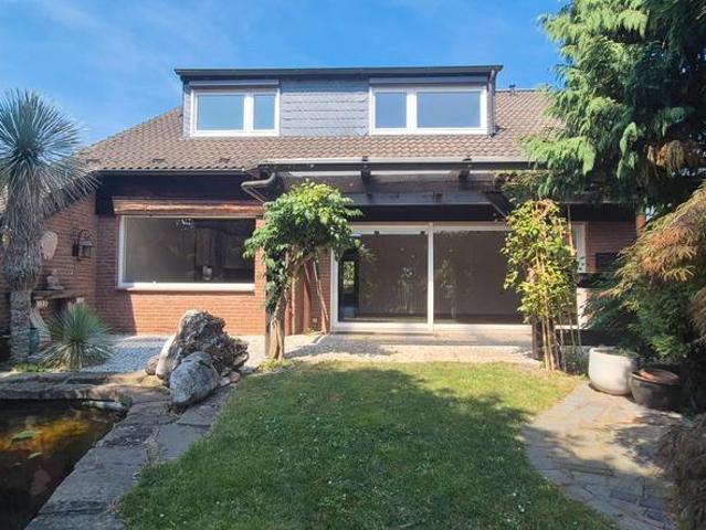 Haus kaufen in Bergisch Neukirchen, Leverkusen