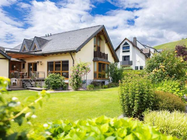 Haus kaufen in Winningen, Landkreis Mayen-Koblenz