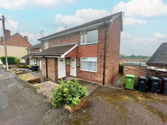Apartment for rent in Cooper's Bank, West Midlands