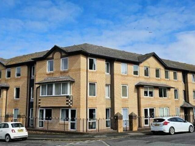 House for sale in South Cliff, Scarborough