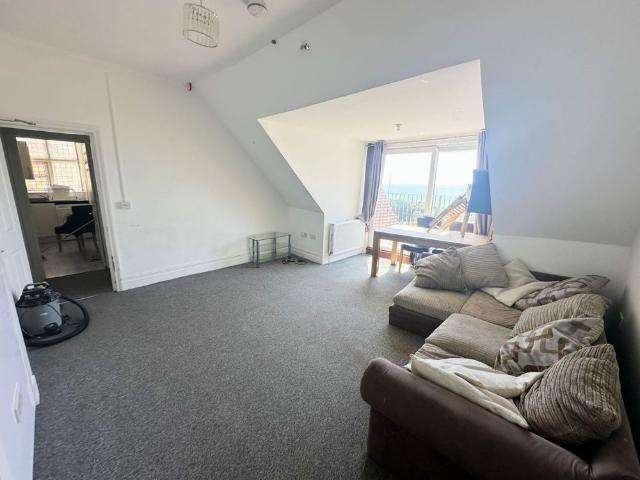 Apartment for rent in West Marina, Guestling Green