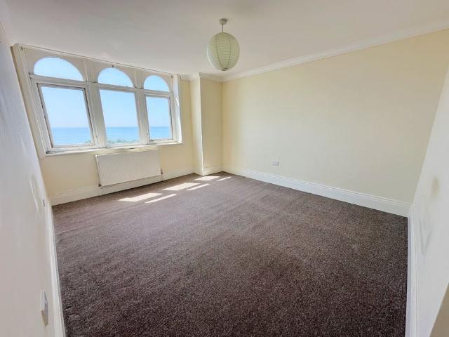 Apartment for rent in West Marina, Guestling Green