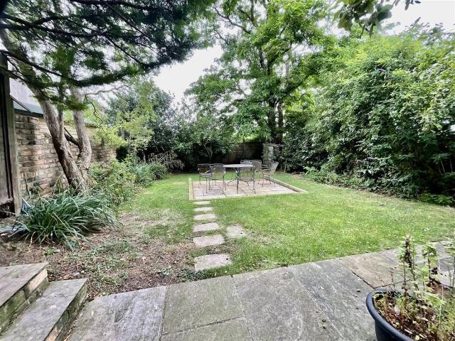 Apartment for rent in Scarborough, South Cliff