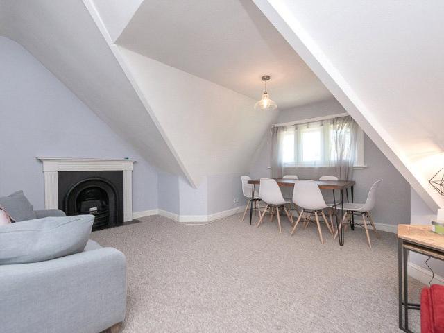 Apartment for rent in Mapesbury, Greater London