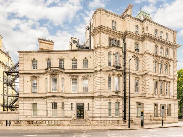 Apartment for rent in Victoria, Greater London