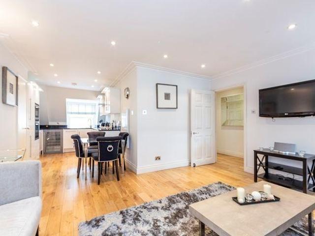 Apartment for rent in Mayfair, Greater London