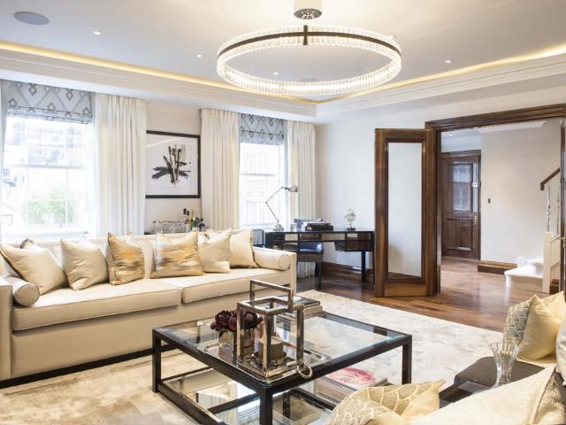 Apartment for rent in Mayfair, Greater London
