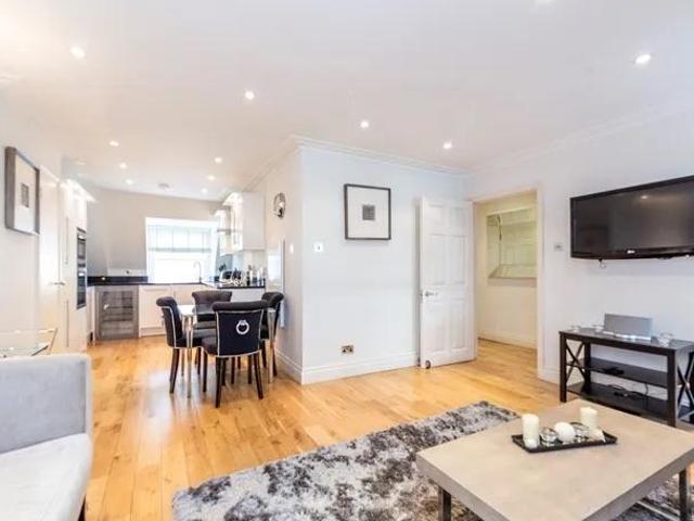 Apartment for rent in Mayfair, Greater London