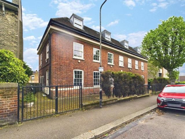 Apartment for rent in Leyton, Greater London