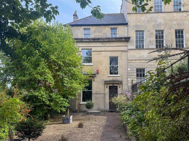 Apartment for rent in Grosvenor, Dulcote