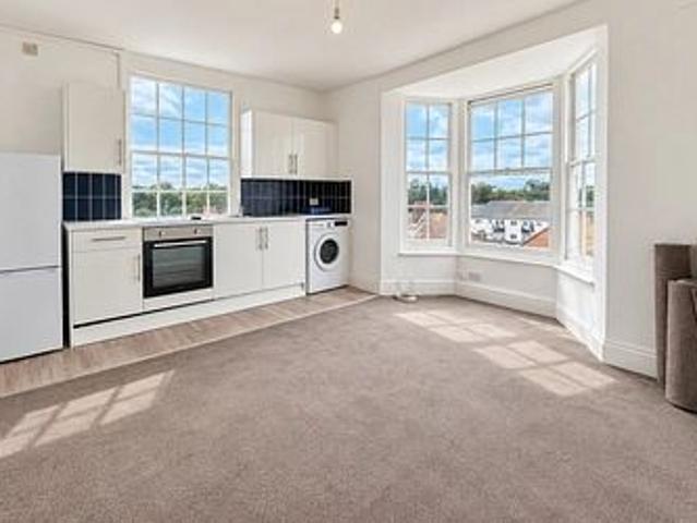 Apartment for rent in Westbrook, Acol