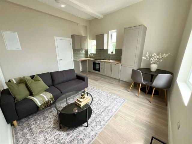 Apartment to rent in Bluebell, North Tipperary