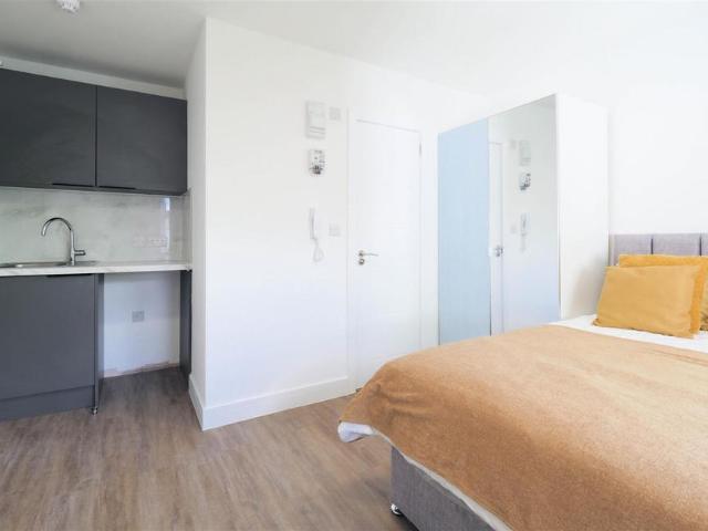 House for rent in Elstree and Borehamwood, Borehamwood