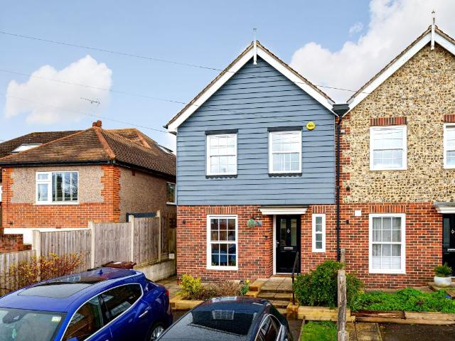 House for rent in Langley Vale, Epsom and Ewell