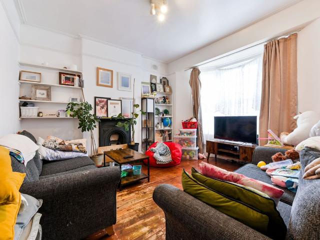 Apartment for rent in West Ealing, Greater London