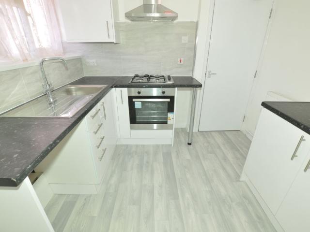 Apartment for rent in Plashet, Greater London