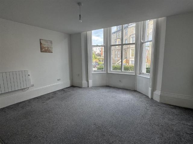 Apartment for rent in South Cliff, Kepwick