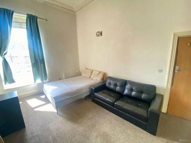 Apartment to rent in Bluebell, North Tipperary