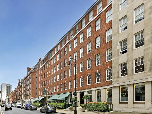 Apartment for rent in Mayfair, Greater London