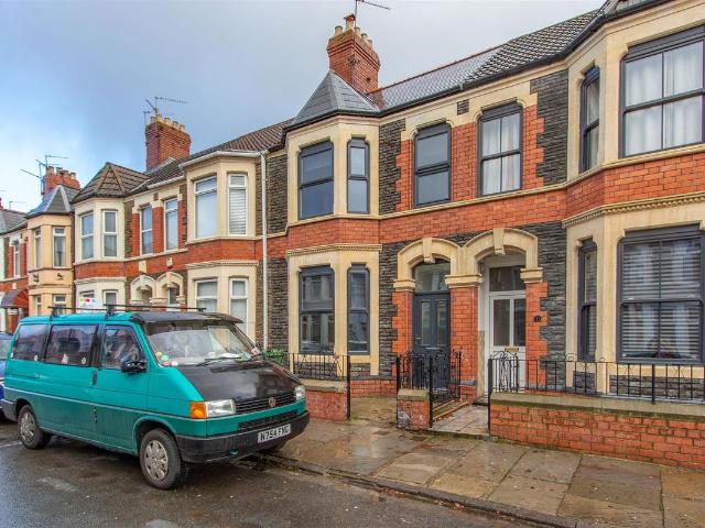 Room for rent in Falcon Lodge, Wales
