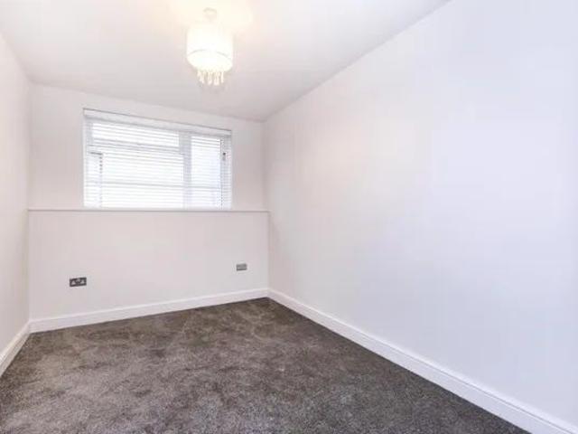 Apartment for rent in Ewens Farm, Golden Valley