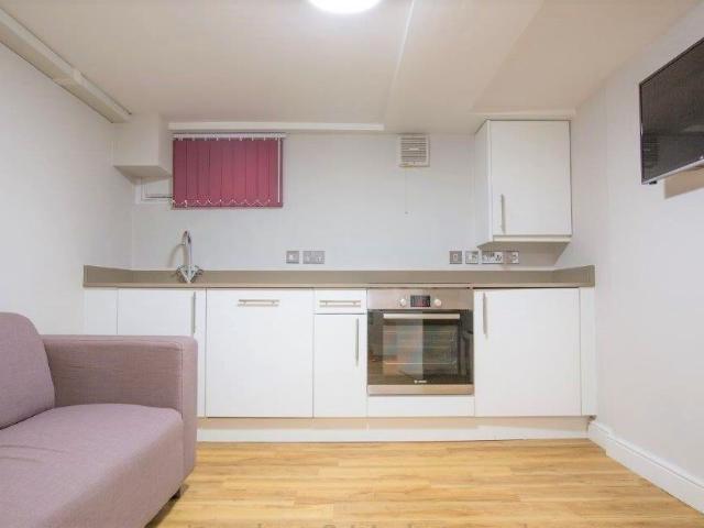 Room for rent in Two Mills, Cheshire