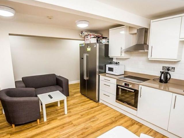 Room for rent in Two Mills, Cheshire