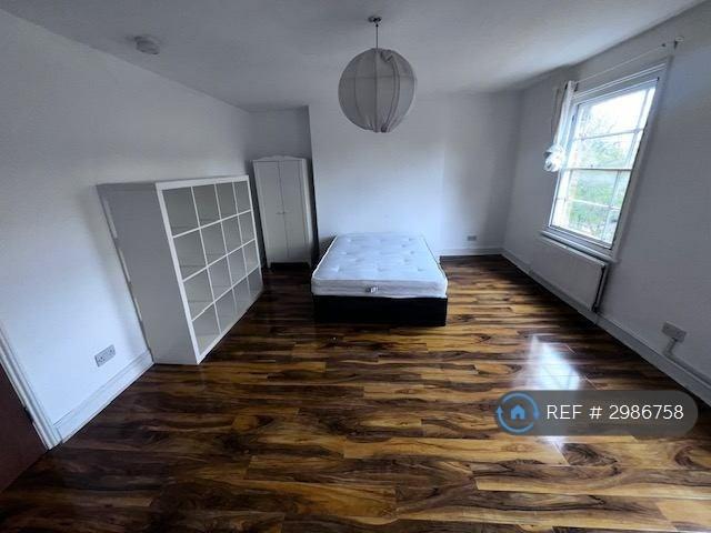 House for rent in Walworth, Greater London