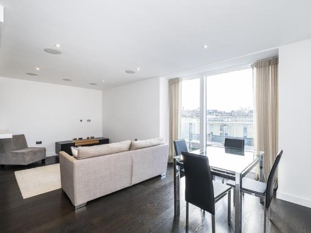 House for rent in Belgravia, Greater London