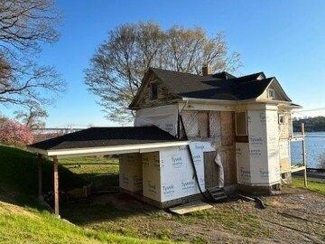 House for sale in Groton, Southeastern Connecticut Planning Region