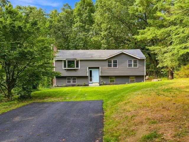 House for sale in Tyngsborough, Middlesex County