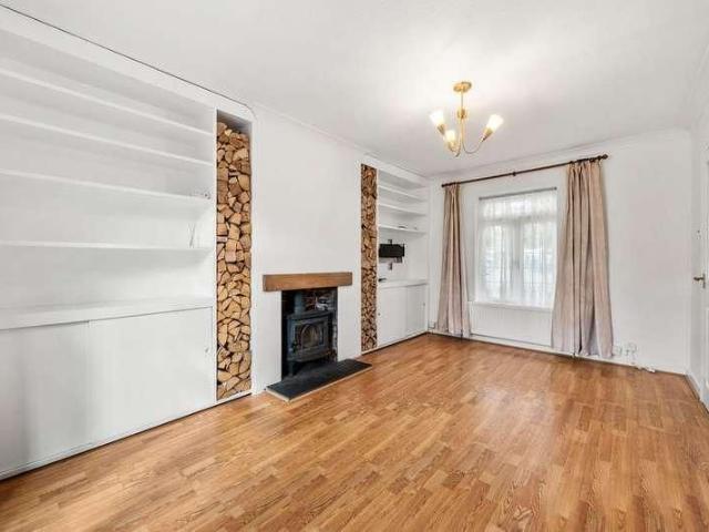 House for rent in Weybridge, Elmbridge