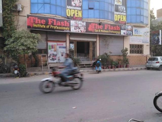 Commercial for rent in Faisalabad, Islamabad Capital Territory