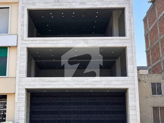 Building for rent in لاہور, لاہور ڈویژن